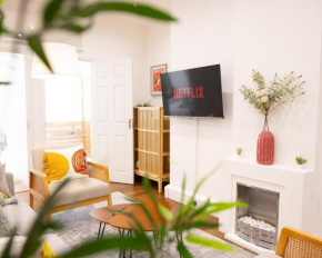 Bright and Cosy home 100m from Trafalgar Square